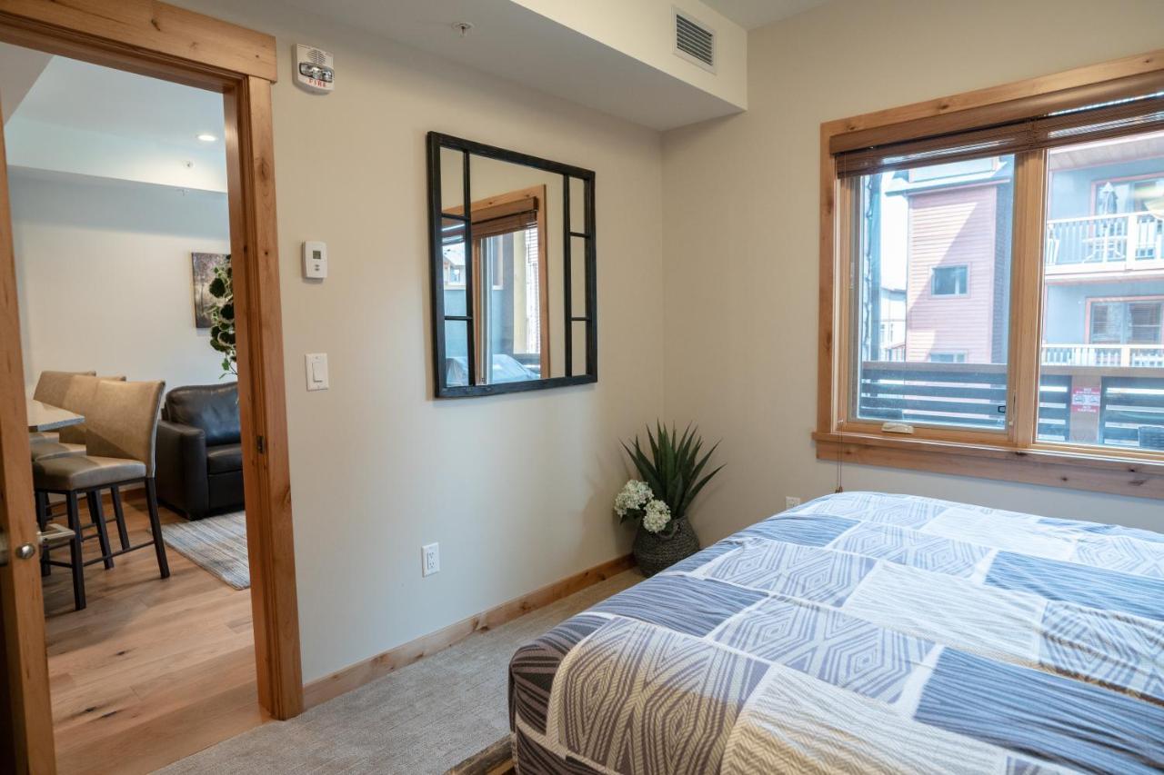 Spring Creek Luxury King One Bedroom At White Spruce Lodge Canmore Luaran gambar